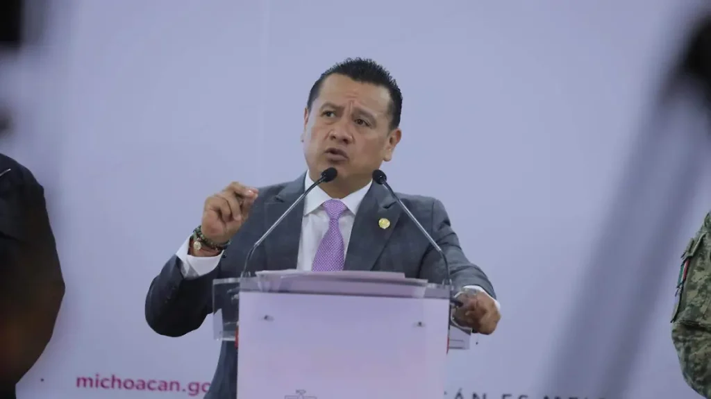 Fiscalía de Michoacán imputa los delitos cohecho y rebelión a exsecretario de Jiquilpan (2) Fiscalía de Michoacán imputa los delitos cohecho y rebelión a exsecretario de Jiquilpan