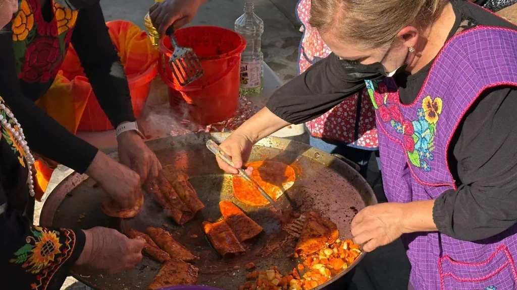 Morelia se llena de tradición con el 16º Festival de la Enchilada y la Corunda