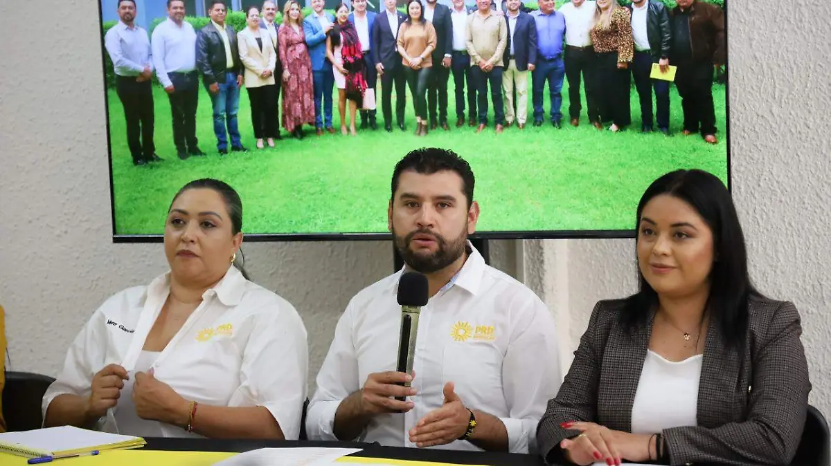 Responsabiliza PRDM a Carlos Manzo por vulnerabilidad del policía asesinado en un retén